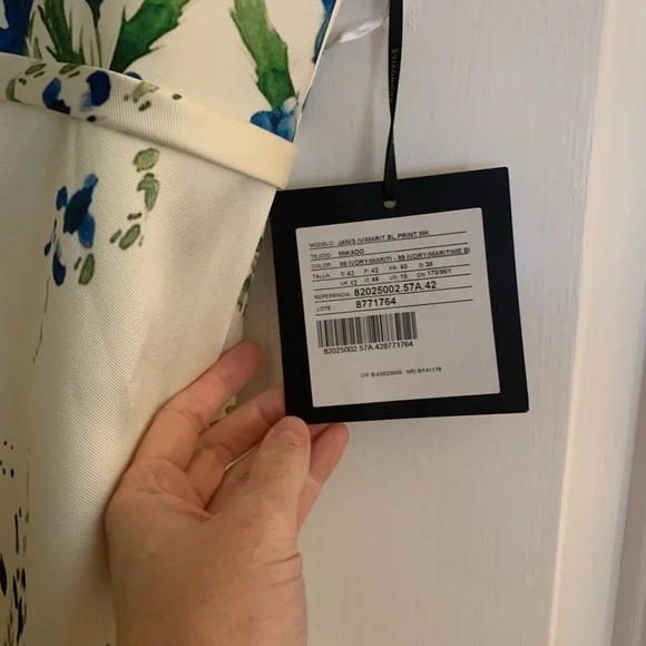 Pronovias Gown - Picture 4 of 8